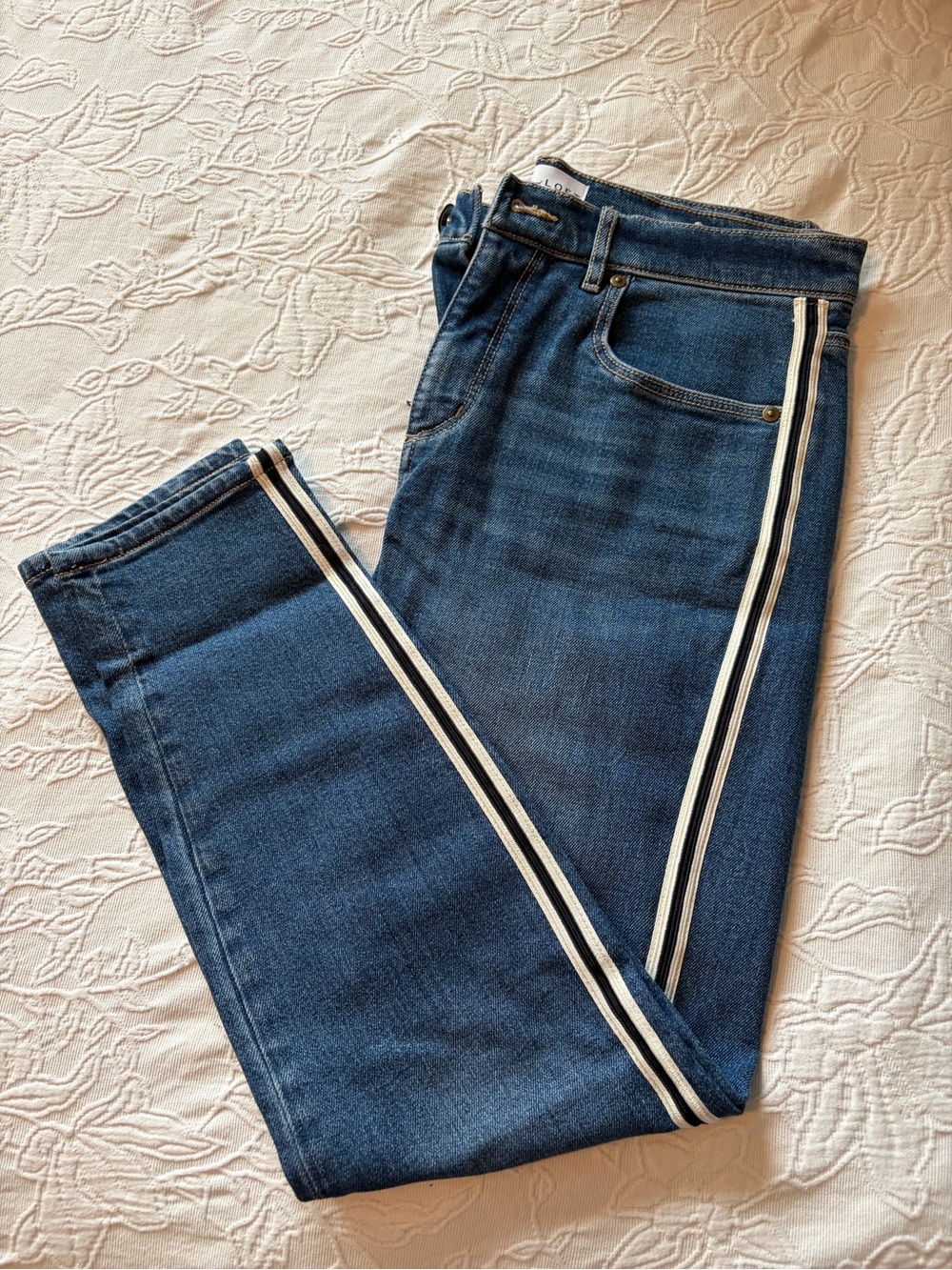 LOFT Dark Blue Skinny Jeans with White Side Stripes women’s 8